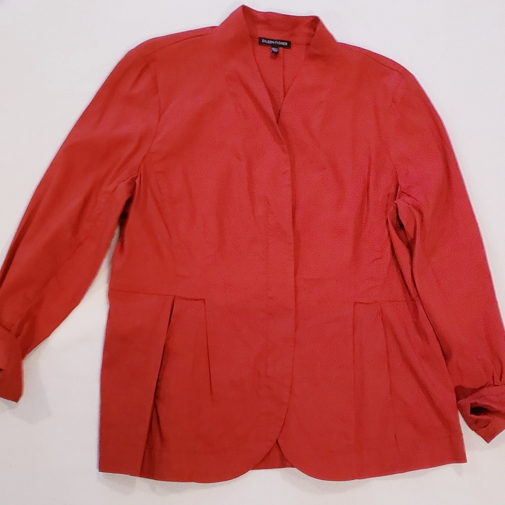 Eileen Fisher V neck zip up jacket
